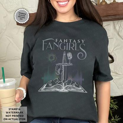 A Court of Mics and Headphones | Fantasy Fangirls T-Shirt