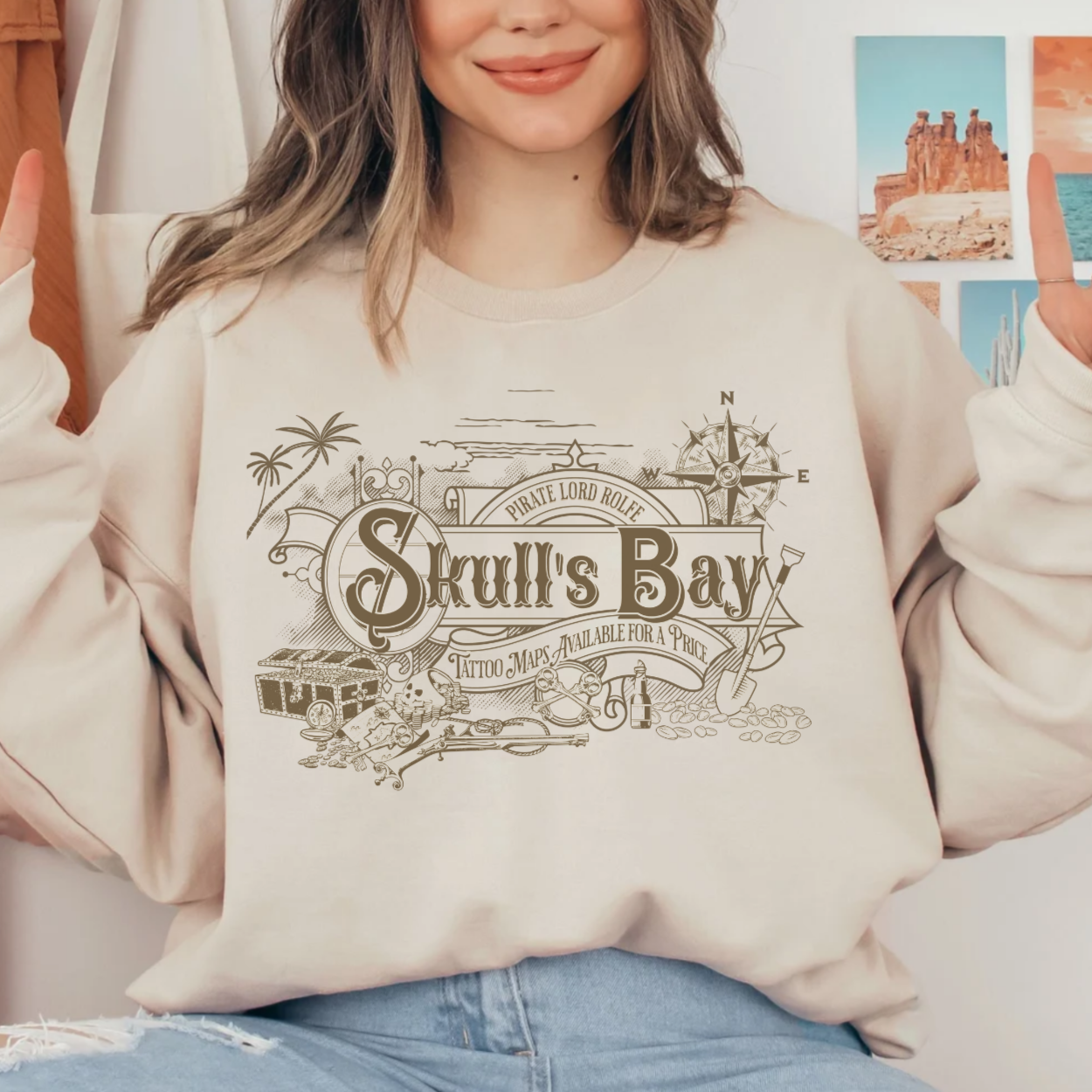Skull's Bay | Throne of Glass Sweatshirt